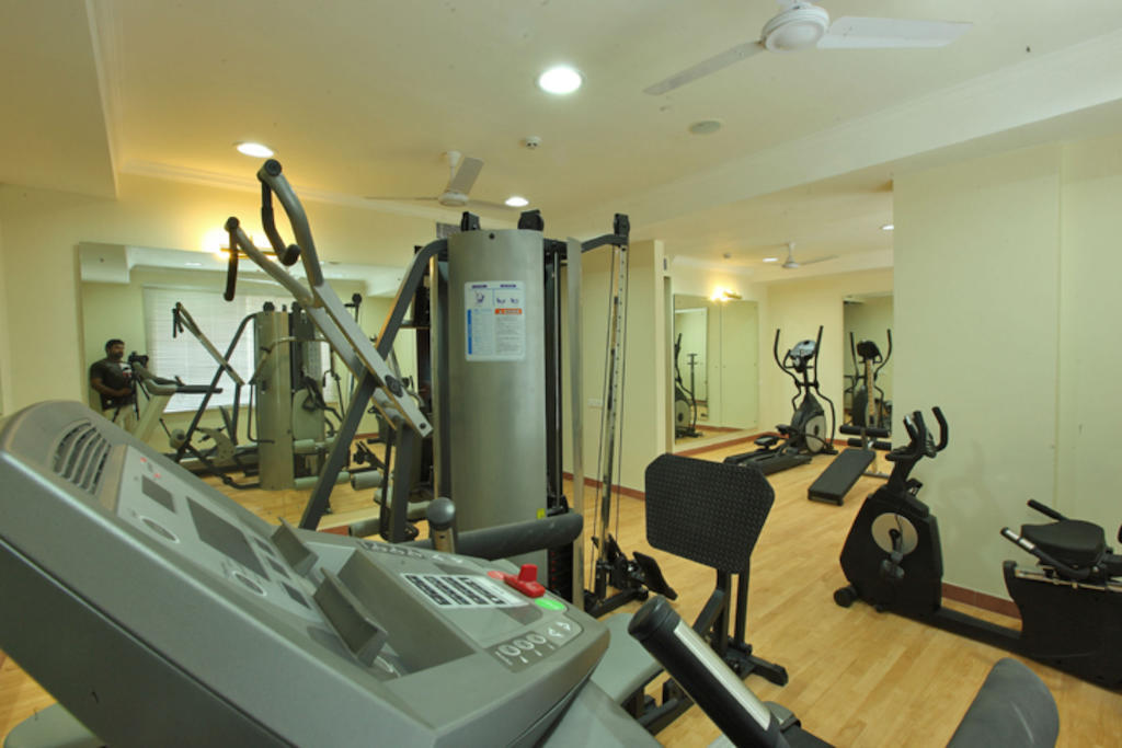 Hotel Airlink Castle Nedumbassery Bagian luar foto